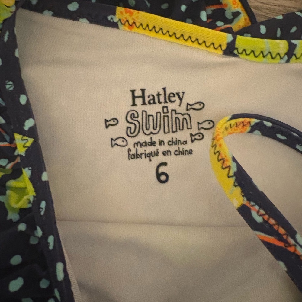 NEW Girls swim suit - Picture 3 of 4